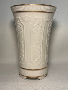 Lenox Versailles Footed Panel Vase Cream 24K Gold Trim Vintage USA 8.75”